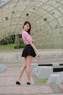 老阿姨看到小鮮肉心動幽默說說