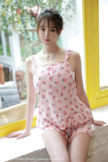 《日本在房間打撲克又疼又叫》